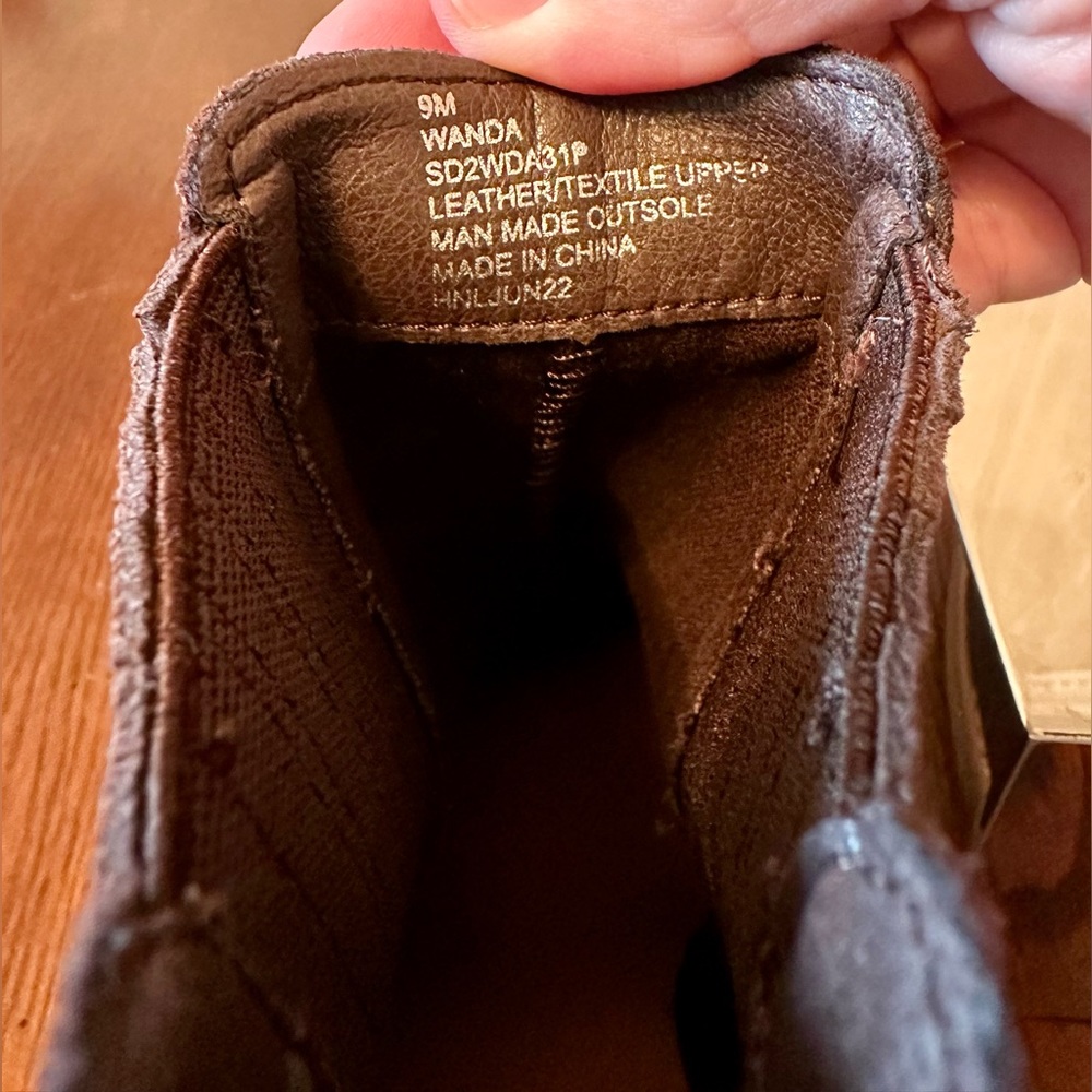 NWT!🤩Splendid!❄️WANDA!⛄️Wedge Heel Ankle Bootie/dark chocolate brown/Size-9 - Picture 11 of 14
